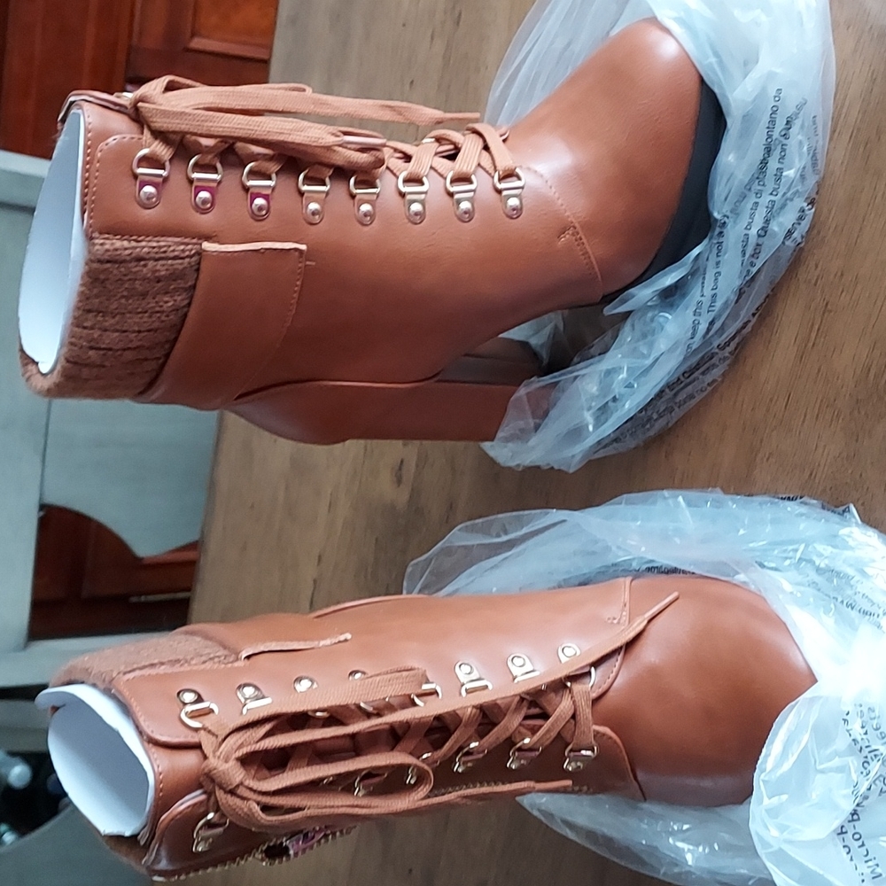 Unbranded light brown boots 👢,  NWOT sz 7.5